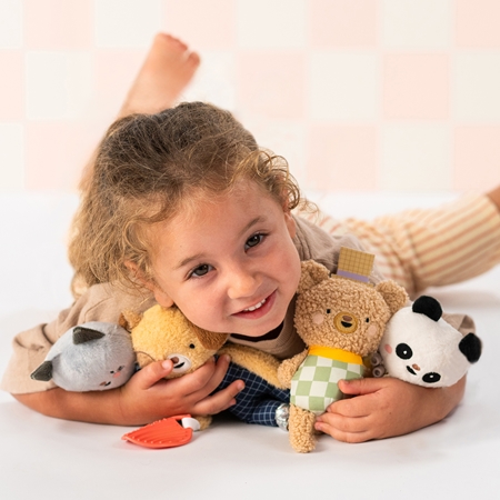 Taf Toys Activity Toy Pamela the Panda kontrastingas kabantis žaislas su kramtoma dalimi