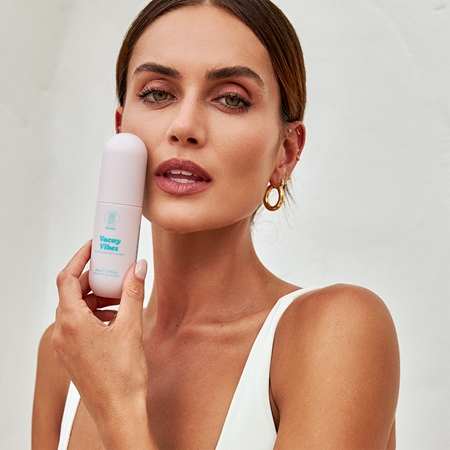 The Fox Tan Everywhere Parfume Mist Vacay Vibes hajustettu vartalosuihke naisille