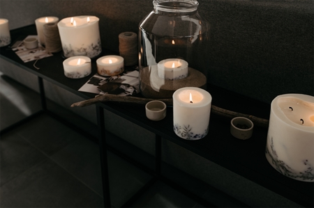 The Munio Lavender ароматна свещ