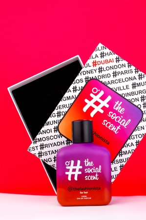 The Social Scent @thefashionista for her Eau de Parfum pour femme