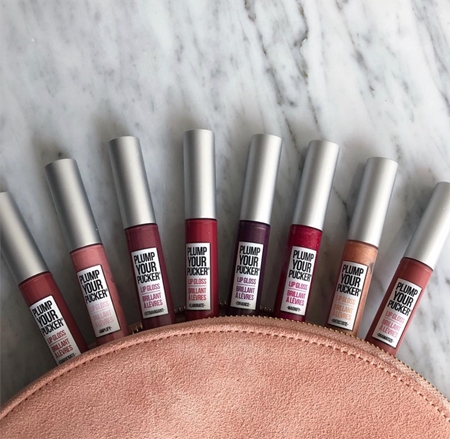 theBalm Plump Your Pucker Lip Gloss lesk na rty s mořským kolagenem