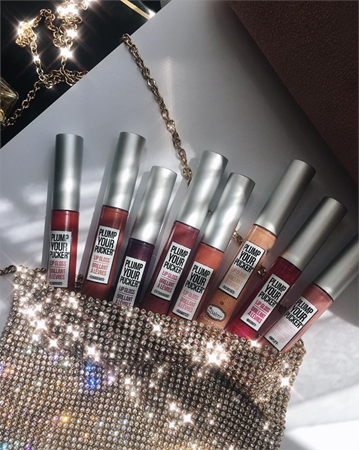 theBalm Plump Your Pucker Lip Gloss lesk na rty s mořským kolagenem