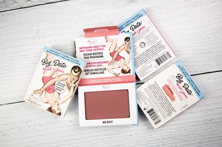 theBalm It's a Date® poskipuna ja luomivärit yhdessä