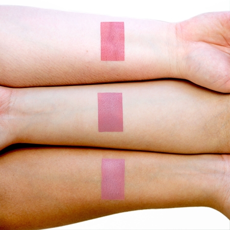 theBalm It's a Date® blush et fard à paupières en un seul produit
