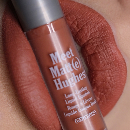 theBalm Meet Matt(e) Hughes Long Lasting Liquid Lipstick dlouhotrvající tekutá rtěnka
