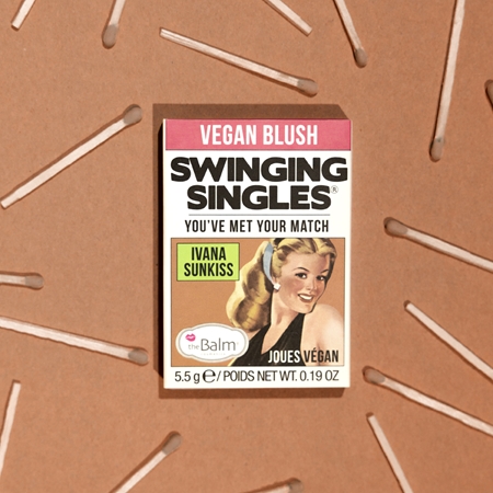 theBalm Swinging Singles Blush kompaktní tvářenka