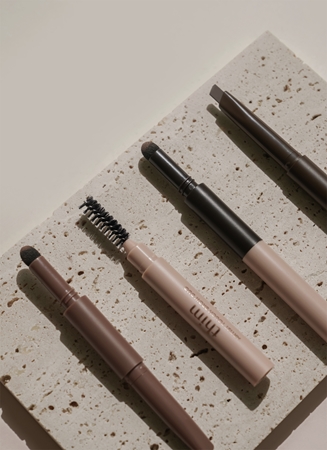 thim Artist Touch Brow Duo oboustranná tužka na obočí s kartáčkem