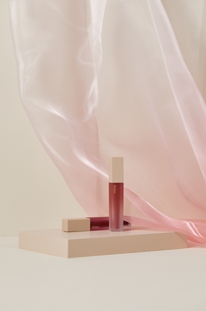 thim Sheer Matte Liquid Lip lehká tekutá matná rtěnka