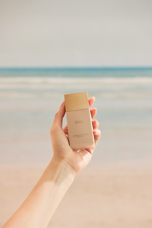thim Luminous Skin Sun Serum protivráskové rozjasňující sérum SPF 50+