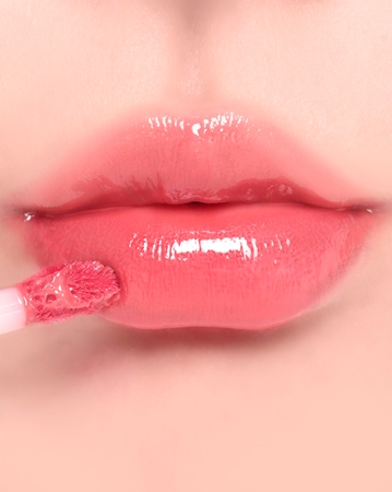 thim Satin Lip Glaze Kauapüsiv huuleläige niisutava toimega