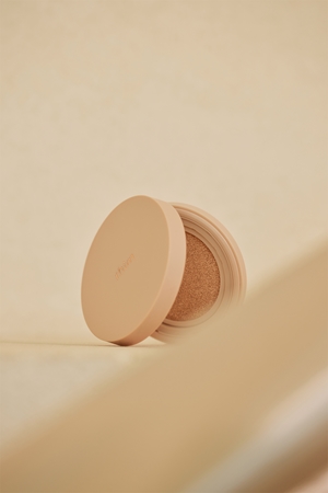 thim Luminous Skin Cushion langanhaltendes Make up im Schwämmchen für hydratisierte und strahlende Haut
