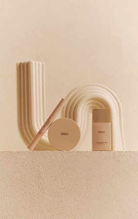 thim Luminous Skin Cushion langanhaltendes Make up im Schwämmchen für hydratisierte und strahlende Haut