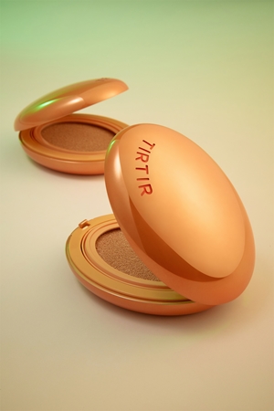 TIRTIR Mask Fit AI Filter Cushion Mini Long-Lasting Foundation Cushion with matt effect