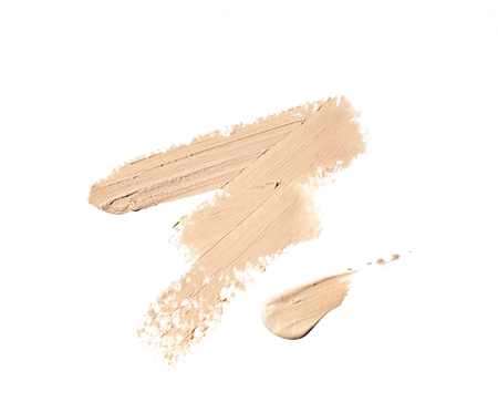 TIRTIR Glide & Hide Blurring Concealer Creamy Concelear to brighten and smooth the skin