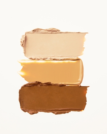 TIRTIR Glide & Hide Blurring Concealer Creamy Concelear to brighten and smooth the skin