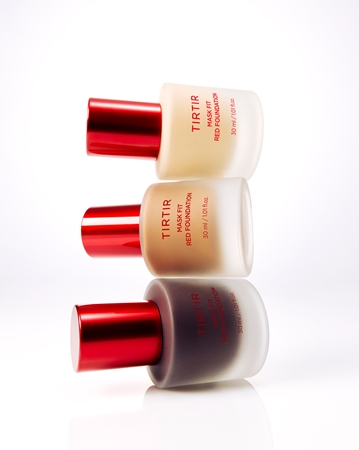 TIRTIR Mask Fit Red Foundation Illuminating Liquid Foundation with moisturising effect