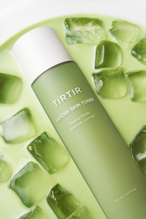 TIRTIR Matcha Skin Toner Soothing Toner with moisturising effect