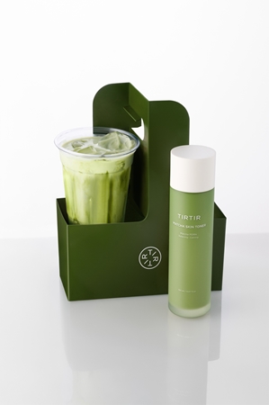 TIRTIR Matcha Skin Toner Soothing Toner with moisturising effect