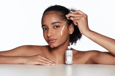 TIRTIR Ceramic Milk Ampoule feuchtigkeitsspendendes Hautserum zur Verjüngung der Gesichtshaut