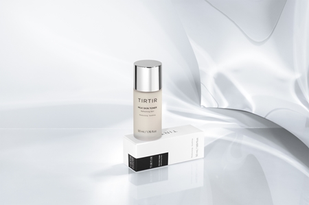 TIRTIR Milk Skin Toner Light зволожуючий тонік для проблемної шкіри