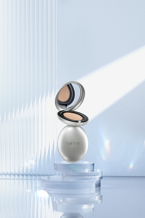 TIRTIR Mask Fit Aura Cushion hydratačný make-up v hubke pre rozjasnenie pleti