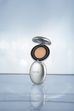 TIRTIR Mask Fit Aura Cushion hydratačný make-up v hubke pre rozjasnenie pleti