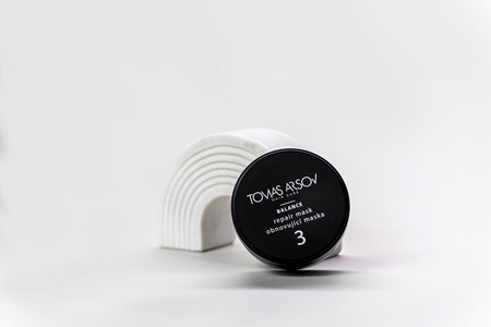 Tomas Arsov Balance Repair Mask masque régénérateur en profondeur pour cheveux secs, abîmés et traités chimiquement