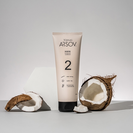 Tomas Arsov Bonfire Rinse Off Conditioner regenerierender Conditioner mit Tiefenwirkung für trockenes, gestresstes Haar
