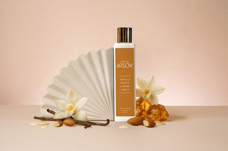 Tomas Arsov Vanilla Almond Milk Amber Body balm loțiune parfumată pentru corp