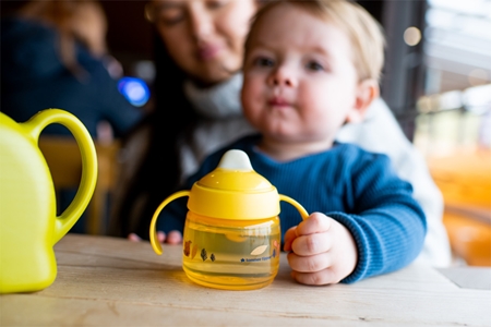 Tommee Tippee Superstar 4m+ nepratekantis puodelis vaikams