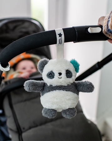 Tommee Tippee Grofriend Pip the Panda Kontrast-Spielzeug zum Aufhängen mit Melodie