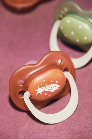 Tommee Tippee NightGlow Soother 0-6m биберон