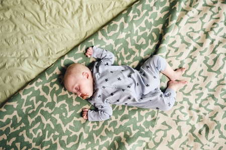 Tommee Tippee NightGlow Soother 0-6m биберон