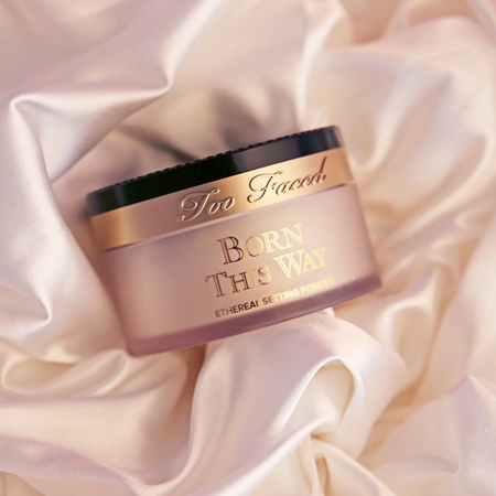 Too Faced Born This Way Ethereal Setting Powder prozirni puder u prahu s mat učinkom