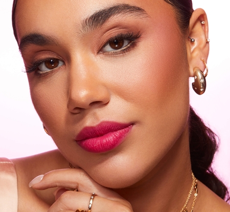 Too Faced Lady Bold Cream Lipstick Cremiger Lippenstift für einen langanhaltenden Effekt