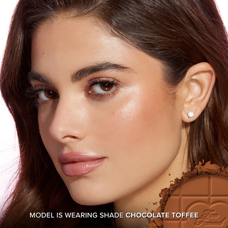 Too Faced Chocolate Soleil Blurring Matte Bronzer Bronzeris