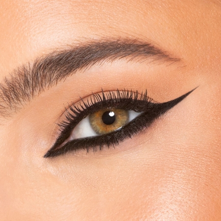 Too Faced Killer Kajal 12 Hour Longwearing Intense Black Eyeliner Ilgnoturīgs acu zīmulis