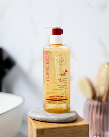 Topicrem DA Replenishing Cleansing Oil huile régénérante et réparatrice