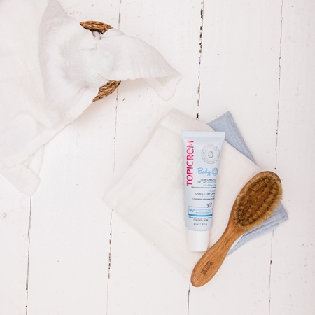 Topicrem BABY Cradle Cap Care gel na mléčné krusty