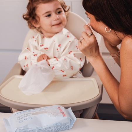 Topicrem BABY Cleansing Water Wipes Toalhitas húmidas para a limpeza das crianças