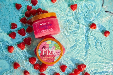 Tree Hut Shea Sugar Scrub Raspberry Fizz Sugar Scrub with shea butter