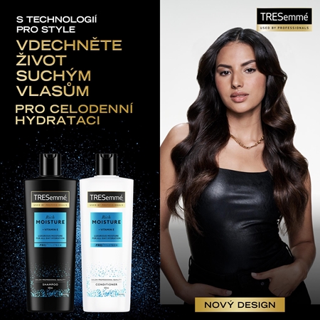TRESemmé Rich Moisture Shampoo hydratační šampon s vitamínem E
