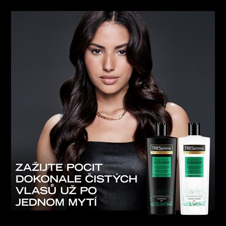 TRESemmé Replenish & Cleanse šampon pro mastné vlasy s vitamíny