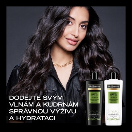 TRESemmé Flawless Waves hydratační kondicionér pro vlnité a kudrnaté vlasy