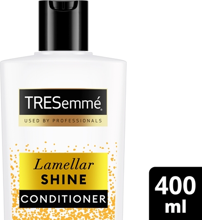 TRESemmé Lamellar Shine rozjasňující kondicionér pro lesk a snadné rozčesávání vlasů