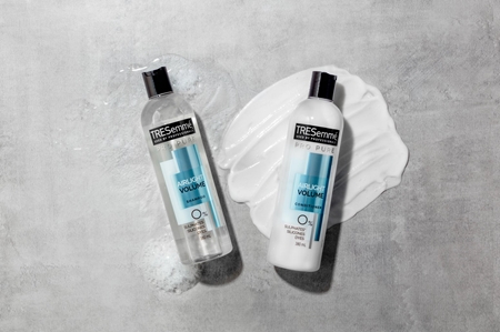 TRESemmé Pro Pure Airlight Volume σαμπουάν για όγκο στα λεπτά μαλλιά