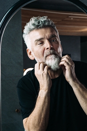 true men skin care Hydrating Face & Beard Boost drėkinamasis balzamas veidui ir barzdai