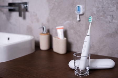 TrueLife SonicBrush GL UV brosse à dents électrique sonique