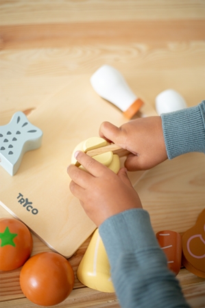 Tryco Wooden Chopping Board With Food juguete de madera