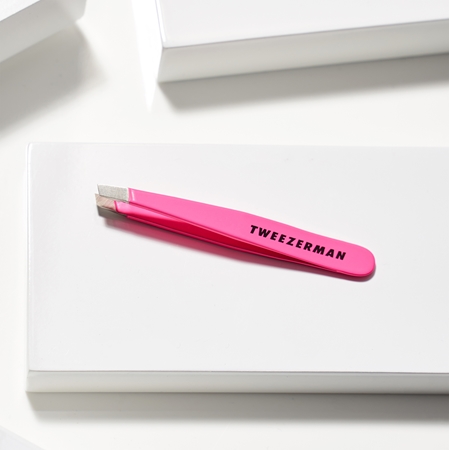 Tweezerman Mini Slant pęseta z ukośną końcówką mini